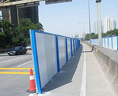 景觀式輕鋼活動(dòng)圍墻,深圳旭東公司專利產(chǎn)品！