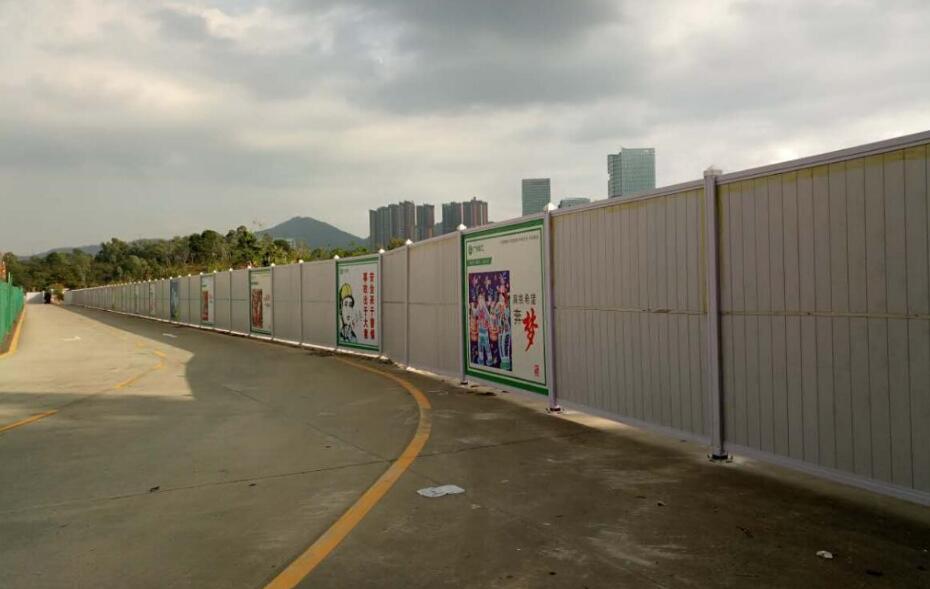 「pvc圍擋廠家」簡單分析PVC圍擋的應(yīng)用優(yōu)勢和特點一般是什么?