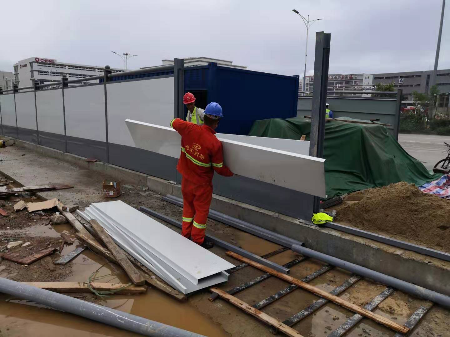 旭東PVC圍擋：超強(qiáng)實力，與您共同認(rèn)證！