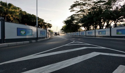 大鵬新區(qū)烤漆鋼圍擋批發(fā)廠家 市政鋼圍墻價(jià)格