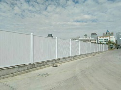 二代PVC圍擋的特點：防腐蝕、防生銹