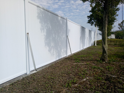 深圳pvc 圍擋優(yōu)多好用？先看看深圳PVC圍擋的特點(diǎn)